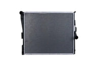 Radiador de motor HELLA 8MK 366 300-551 — BMW X3 2003-2017