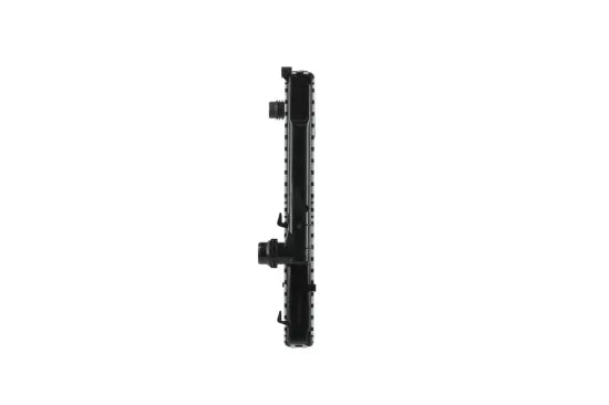 Radiador de motor HELLA 8MK 366 303-191 — BMW Z4 / Serie 1 / Serie 3 1997-2016