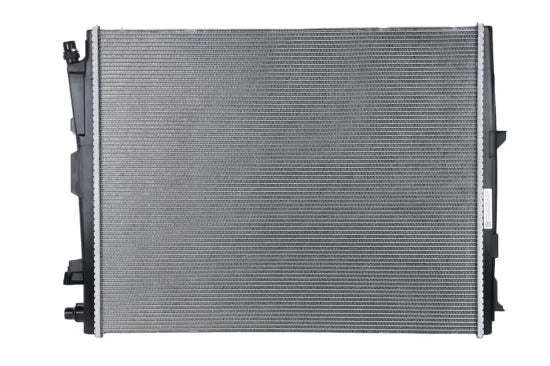 Radiador de motor HELLA 8MK 366 303-461 — BMW Serie 2 / Serie 3 / Serie 4 2018-2025