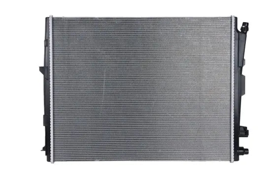 Radiador de motor HELLA 8MK 366 303-461 — BMW Serie 2 / Serie 3 / Serie 4 2018-2025
