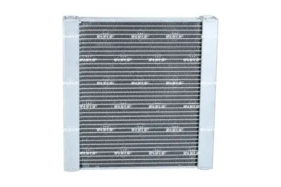 Radiador de motor NRF 550305 — BMW Serie 5 / Serie 7 / Serie 8 2015-2023