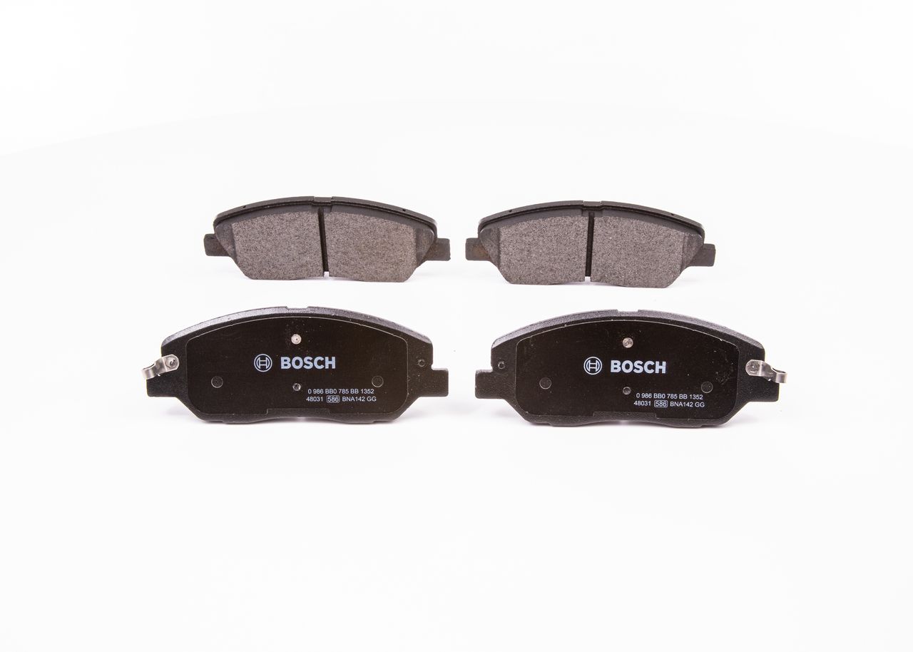 Juego de balatas de freno (eje delantero) Bosch — Hyundai | OEM 5810126A40