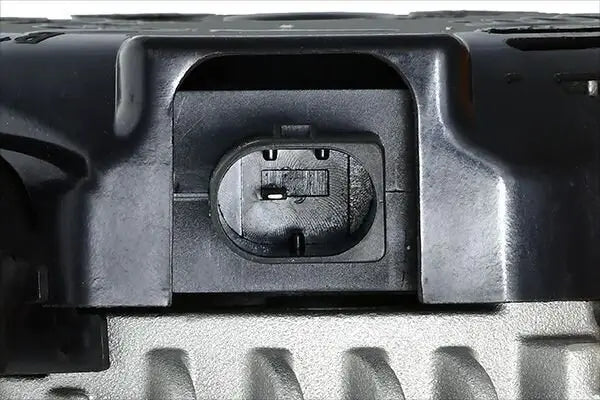 Alternador HELLA 8EL 015 630-481 OEM 12 31 7 640 132 | Allure Repuestos - vista 5