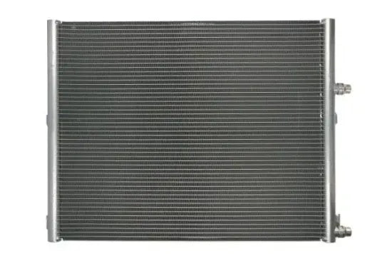 Radiador de motor THERMOTEC D7B058TT — BMW Serie 5 / Serie 7 / Serie 8 2015-2023